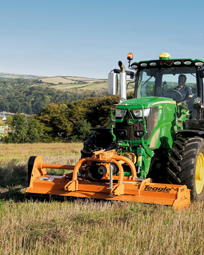 Mulchers montés à l’avant et à l’arrière