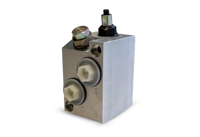 OPTION : Hydraulic Flow Divider