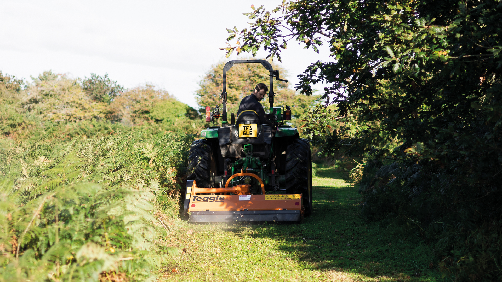 Fléaux montés à l’arrière