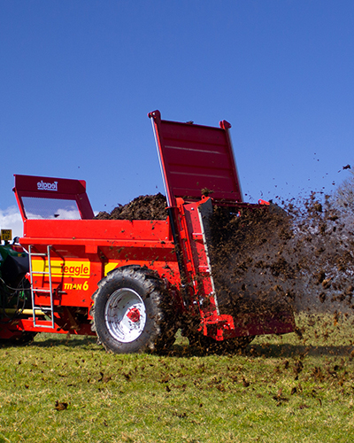 Titan Manure spreaders range